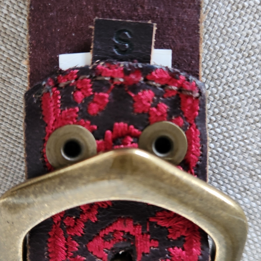 Lucky Brand Leather Belt, with embroidered detail. Red and Black. - Picture 8 of 8